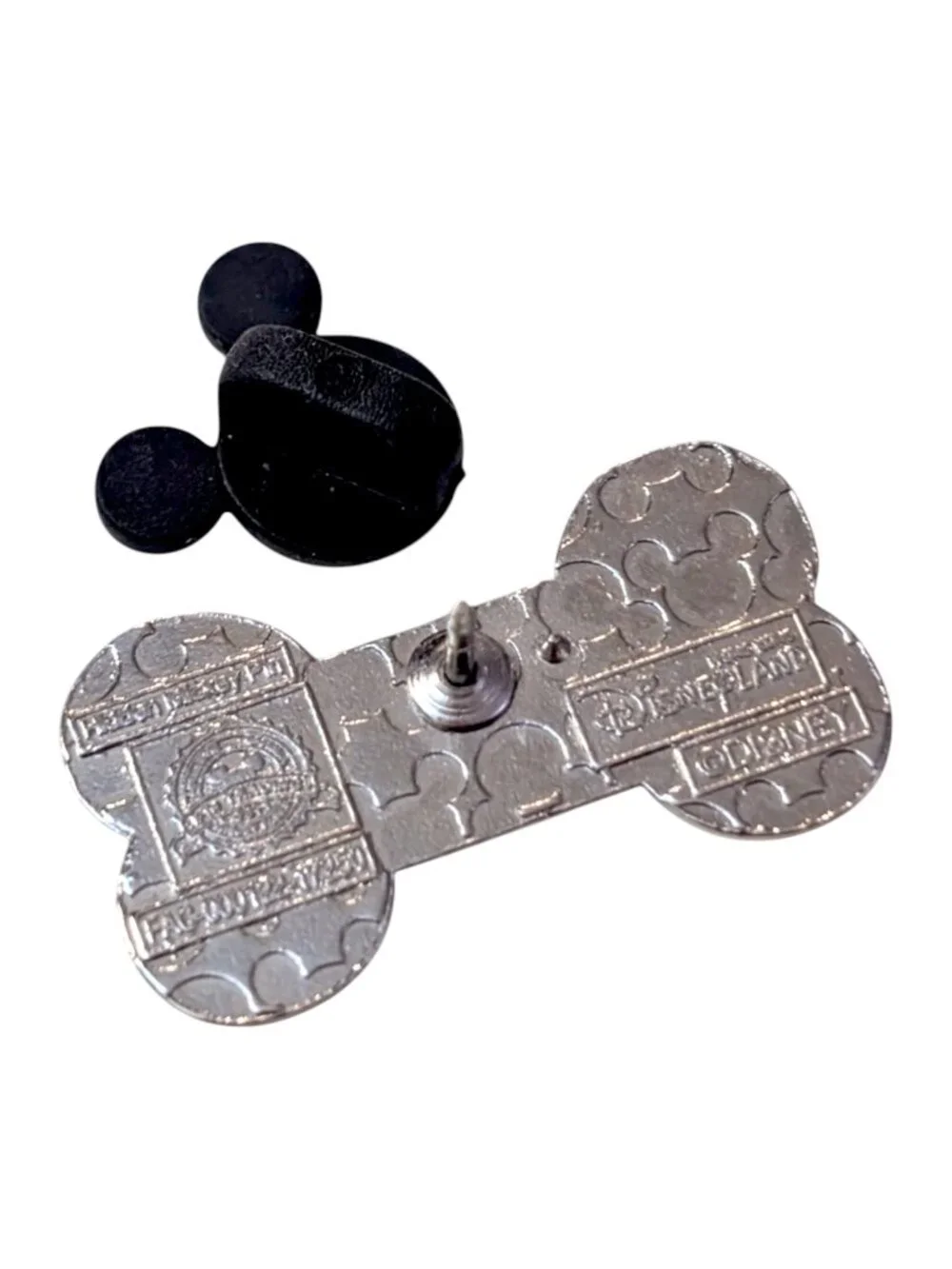Pocahontas Disney Pin: Percy Dog Bone